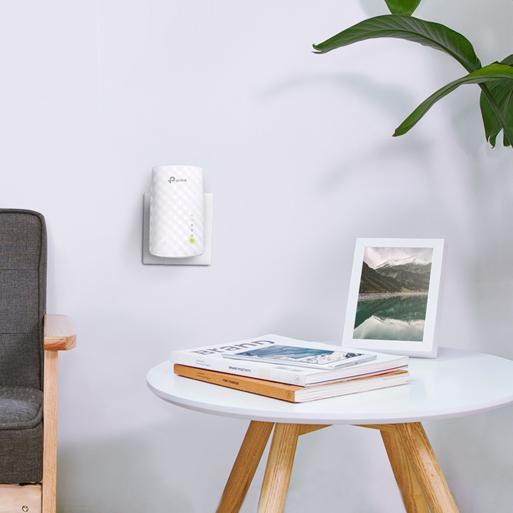 TP-Link Wi-Fi Range Extender AC750 (RE200) TP-Link Wi-Fi Range Extender AC750 (RE200)