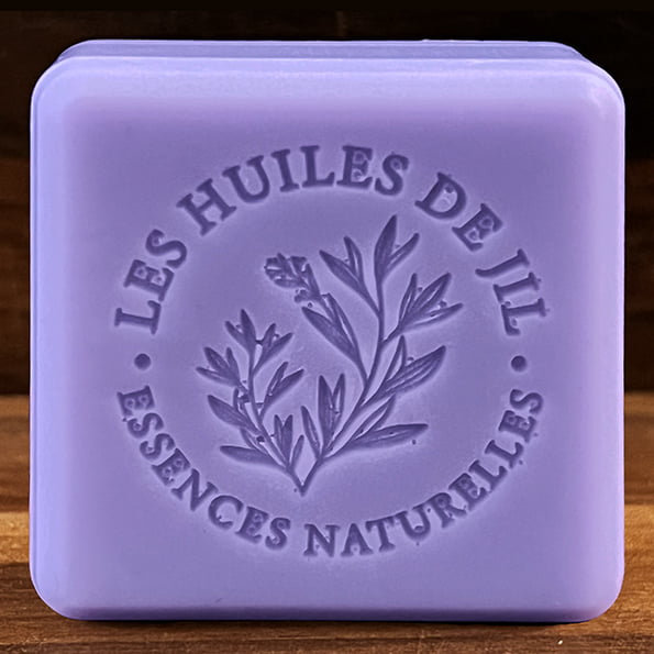 Savon hydratant au Karité et huile essentielle de Lavande Savon hydratant au Karité et huile essentielle de Lavande