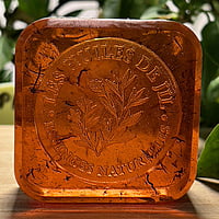 Savon à l'huile essentielle de Bois de Hô Savon à l'huile essentielle de Bois de Hô