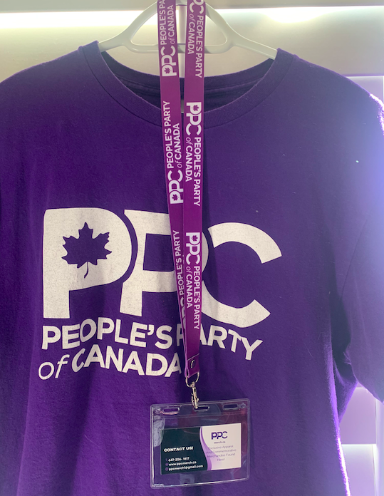 People's Party of Canada Lanyard with Card Holder / Keychain People's Party of Canada Lanyard with Card Holder / Keychain