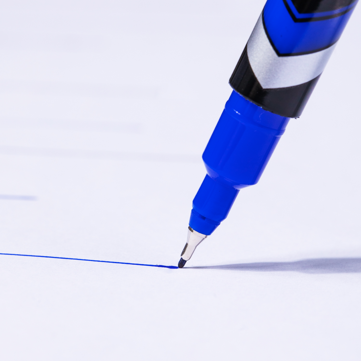 DELI U211 PERM DOUBLE-TIP MARKER BLUE DELI U211 PERM DOUBLE-TIP MARKER BLUE