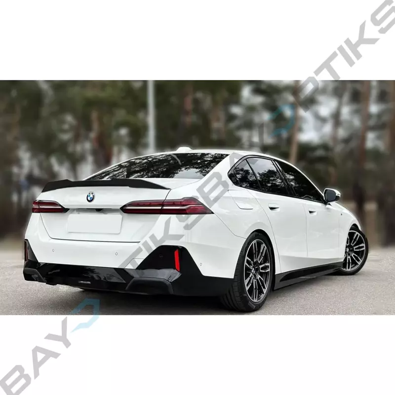 Gloss Black M Performance Style Rear Bumper Diffuser Kit – For 2024+ BMW G60 530i / i5 M Sport Gloss Black M Performance Style Rear Bumper Diffuser Kit – For 2024+ BMW G60 530i / i5 M Sport