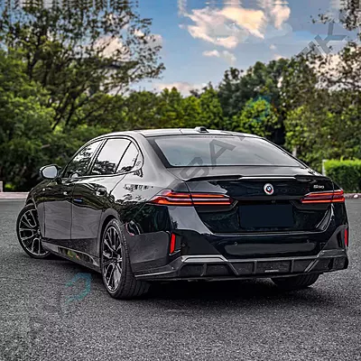 V-ST Style Carbon Fiber Trunk Spoiler – For 2024–2025 BMW G60 5 Series & G90 M5 V-ST Style Carbon Fiber Trunk Spoiler – For 2024–2025 BMW G60 5 Series & G90 M5