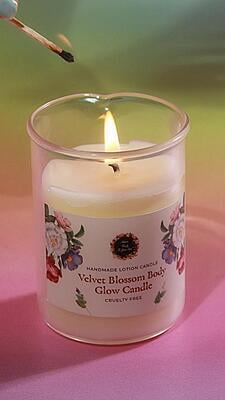 Velvet Blossom Body Glow Candle Velvet Blossom Body Glow Candle