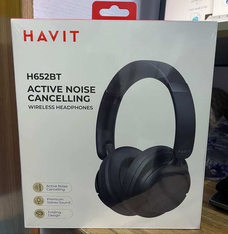 Havit H652BT Active Noise Cancelling Wireless Headphone Havit H652BT Active Noise Cancelling Wireless Headphone