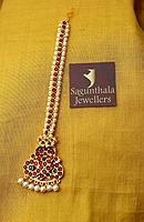 Temple Jewellery – Brass Gold Finish & Kempstones Nagam Forehead Pendant / Nethi Chutty / Maang Tikka Temple Jewellery – Brass Gold Finish & Kempstones Nagam Forehead Pendant / Nethi Chutty / Maang Tikka
