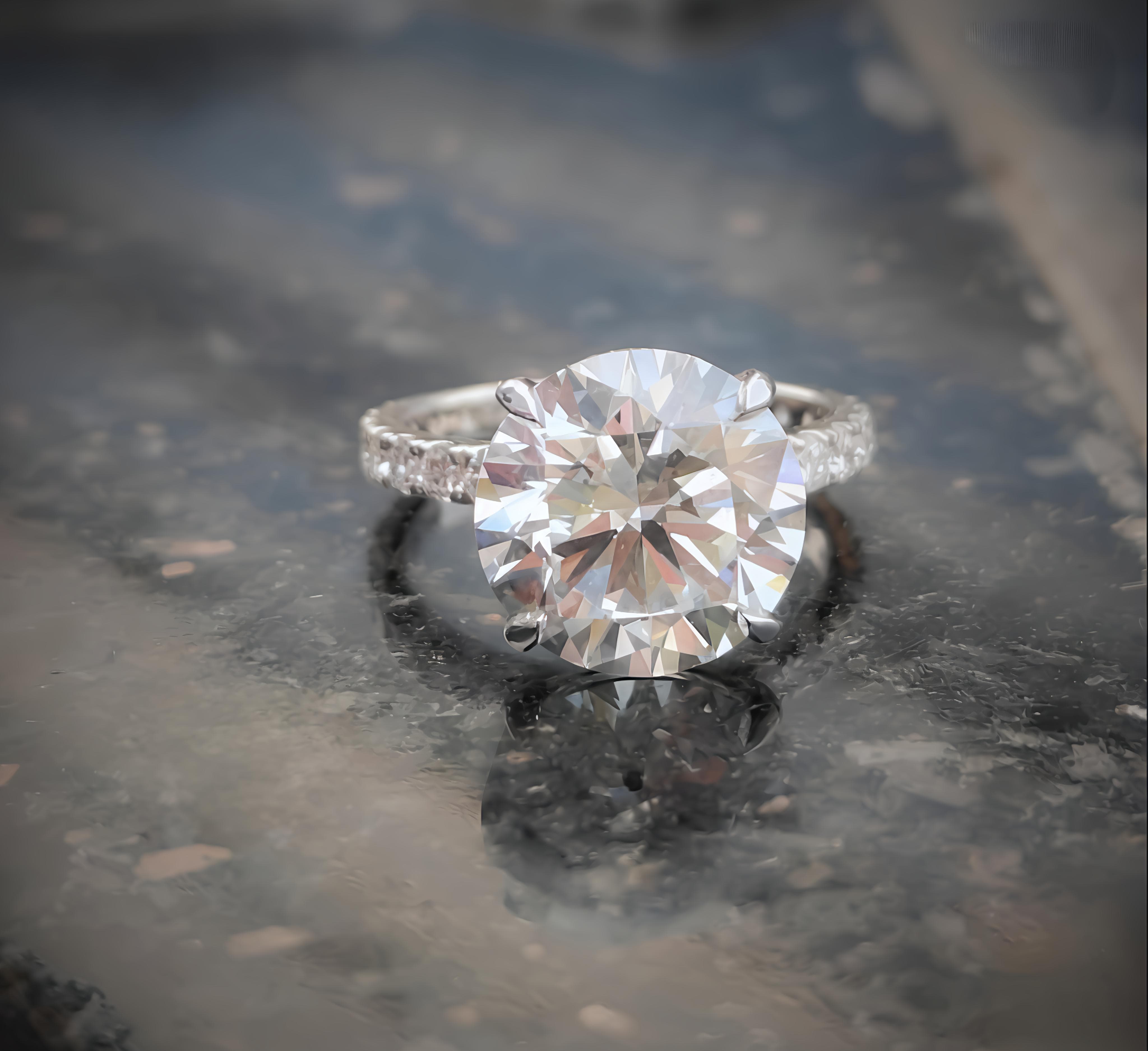 4 Prong Big Round Shape Diamond Ring