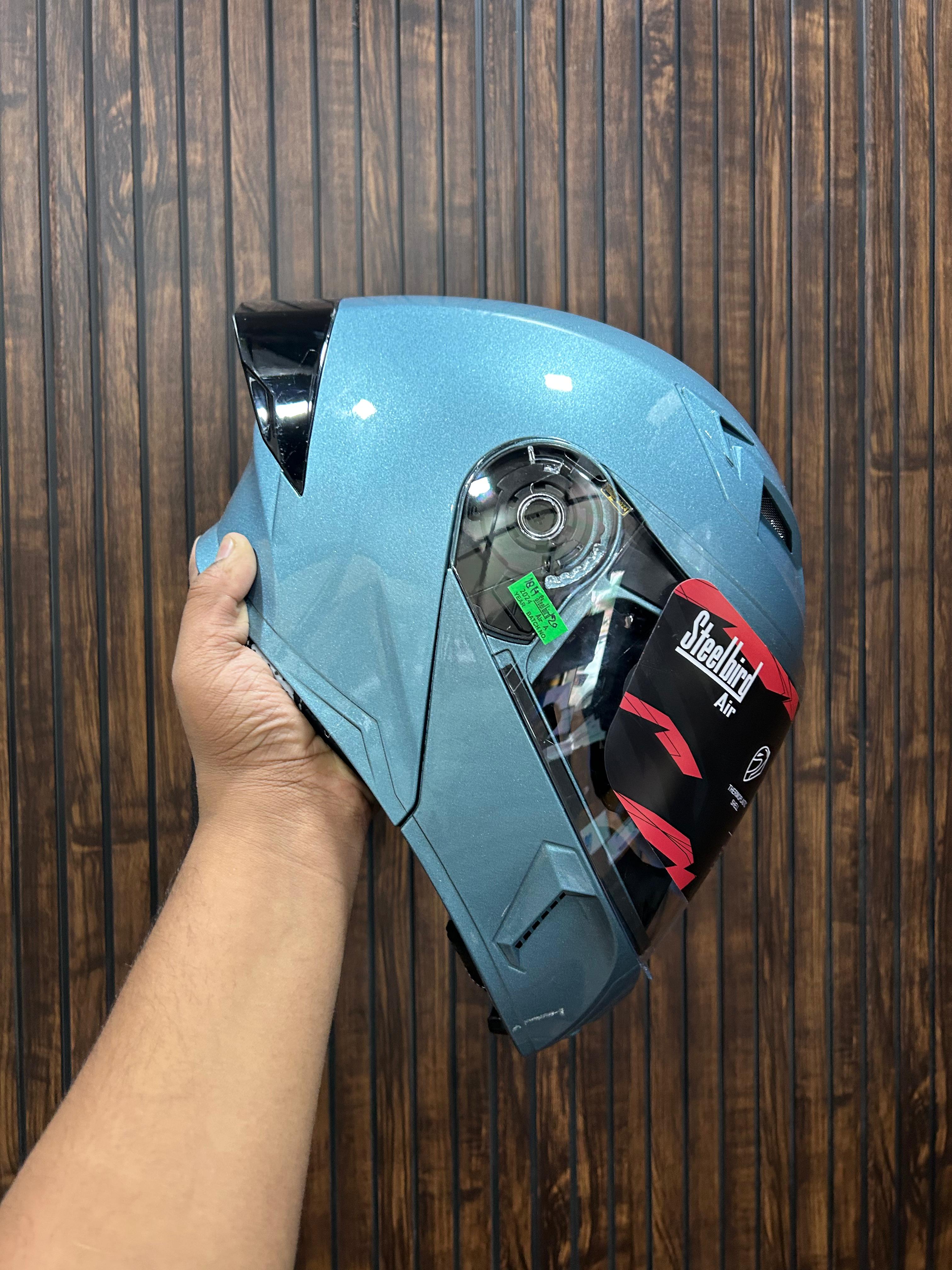 STEELBIRD AIR SBA-20 ISS GLOSSY SEAFOAM C/V 600 MM WITH EXTRA SMOKE VISOR
