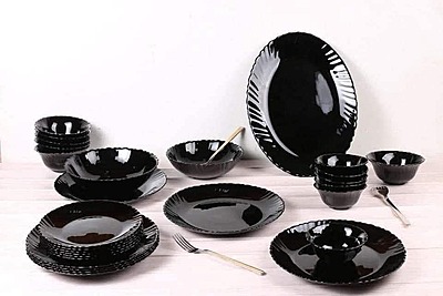 طقم سفرة  أسود 28 قطعة