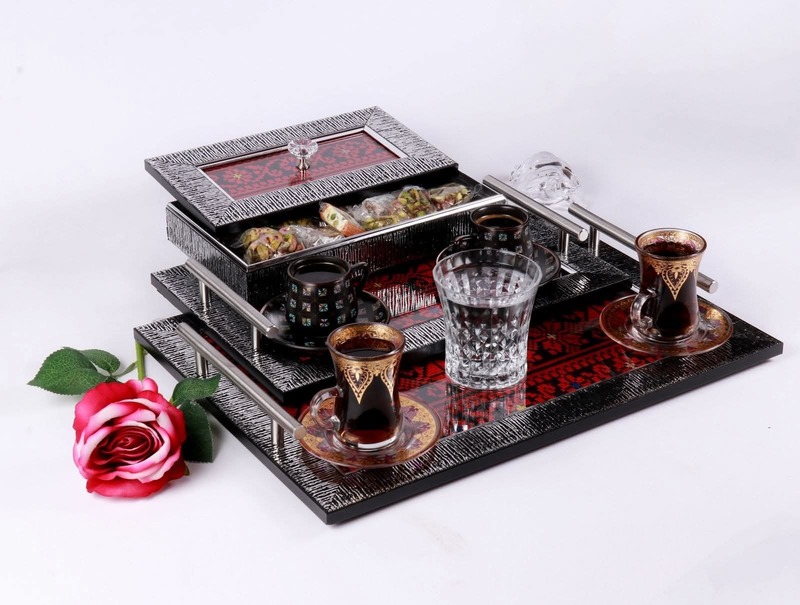 مجموعة مضيفة حلو خشبية لون أسود