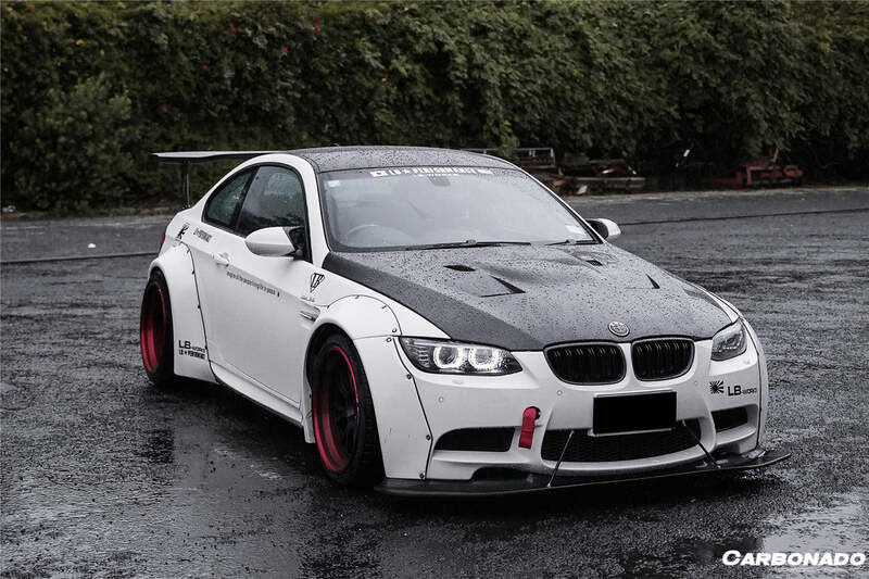 2008–2013 BMW M3 E92 & E93 D Style Carbon Fiber Hood