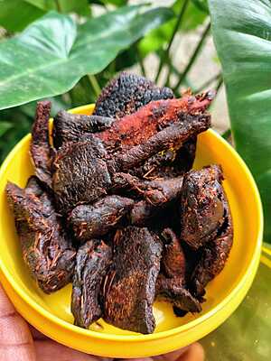 Ada Mangai (Dried Mango pieces) Spicy/ Eruvu 100gm