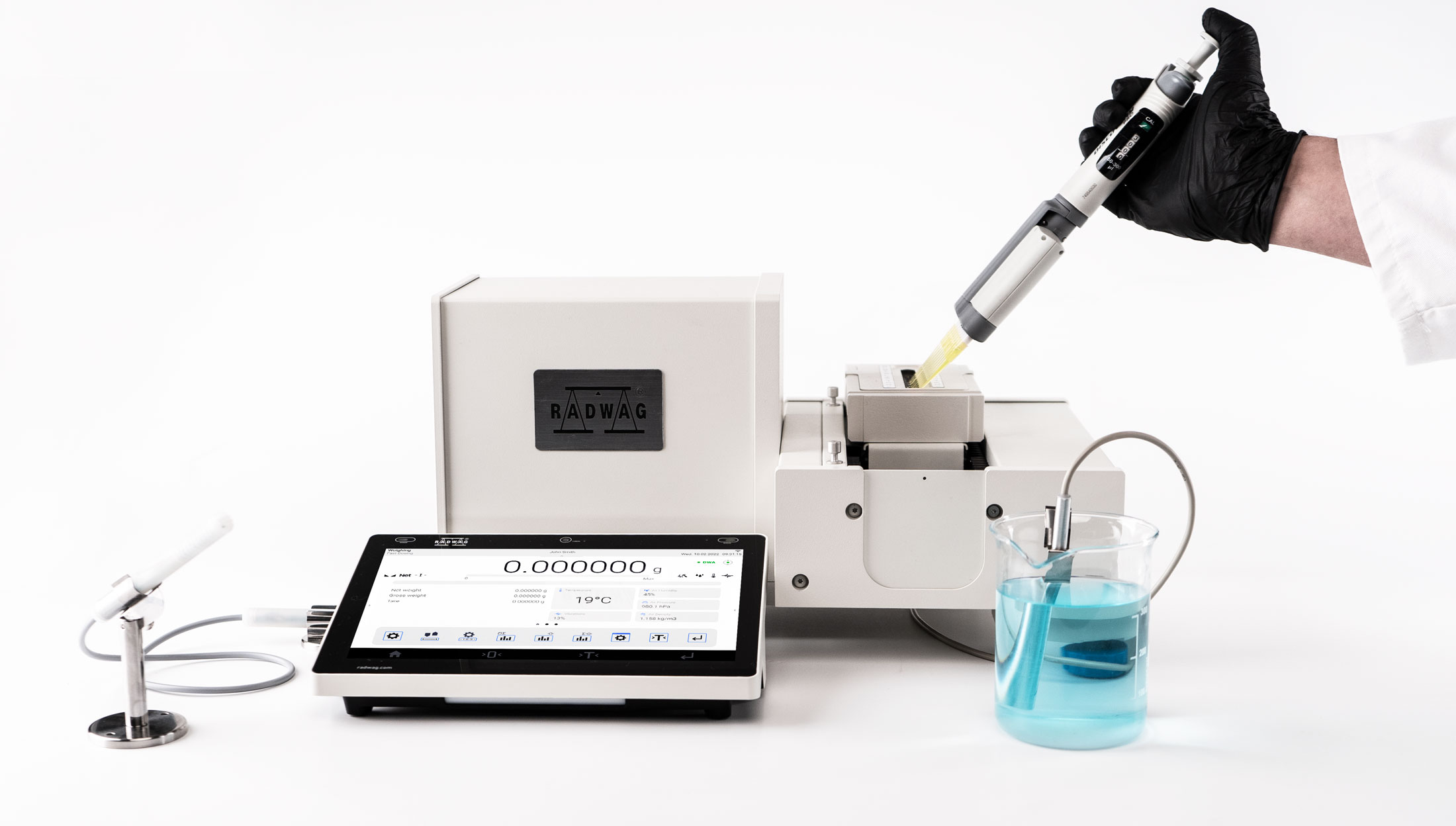 Automatic Device for Multichannel Pipette Calibration [d]: 0.01 mg/52 g