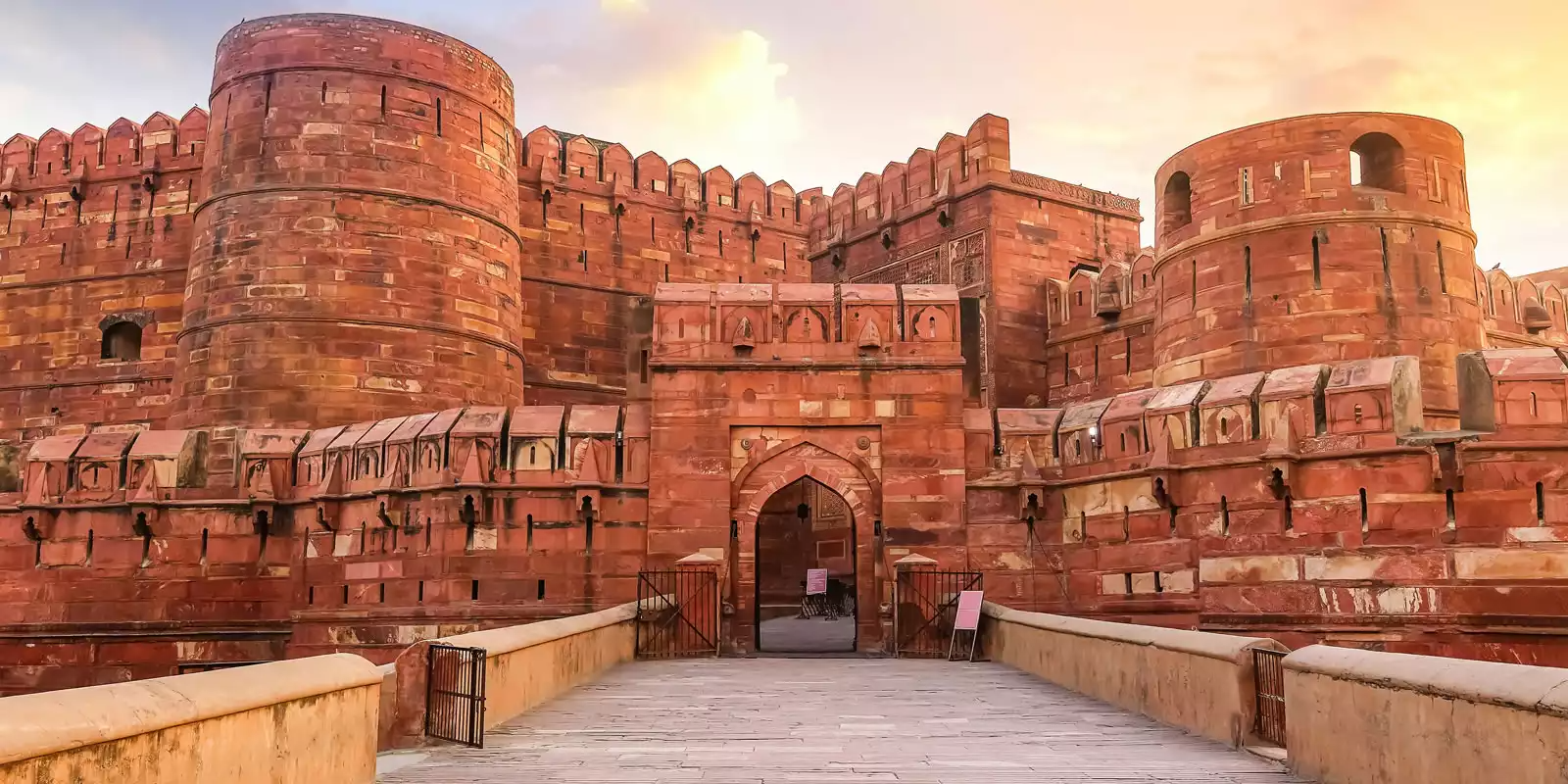 Agra and Vrindavan Combo Tour Agra and Vrindavan Combo Tour