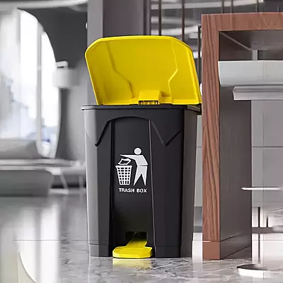 سلة نفايات بلاستيكية بدواسة