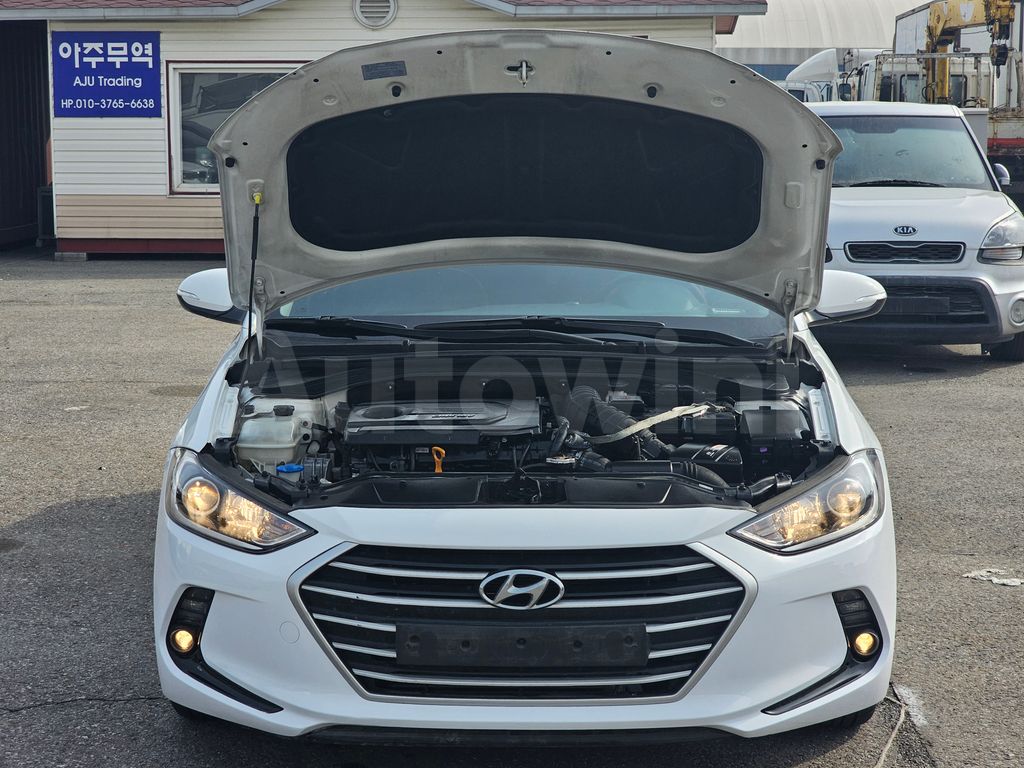 Hyundai Avante 2016 ID : V129927