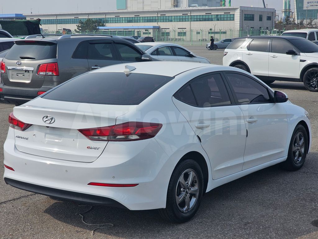 Hyundai Avante 2016 ID : V129927