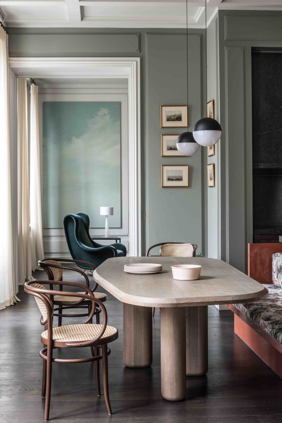 Modern Stylish Dining Table Modern Stylish Dining Table