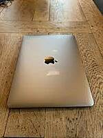 Apple iPad, MacBook Air 13.3-inch (2016), Intel Core i5, Grade A Refurbished Apple iPad, MacBook Air 13.3-inch (2016), Intel Core i5, Grade A Refurbished