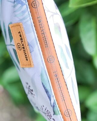TWELVElittle Insulated Pouch Leaf
