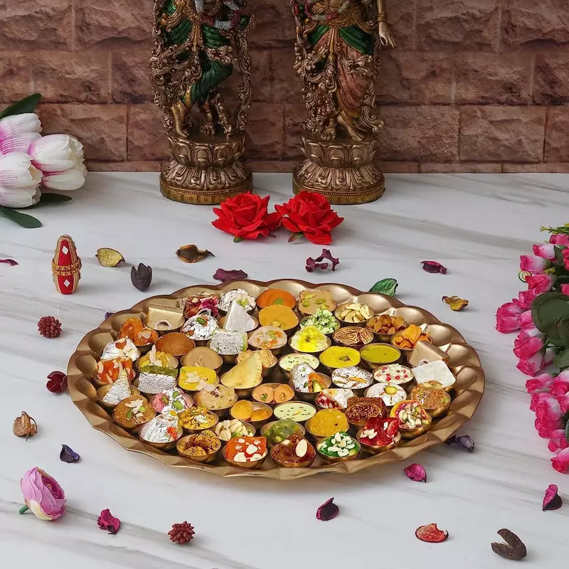 Govardhan Giriraj Ji - Chhappan Bhog