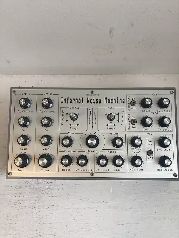 Flight of Harmony Infernal Noise Machine Noise / Drone Synthesizer USED Flight of Harmony Infernal Noise Machine Noise / Drone Synthesizer USED