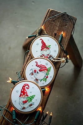 3 Miniature Gnomi Natale - Set per ricamo a punto croce