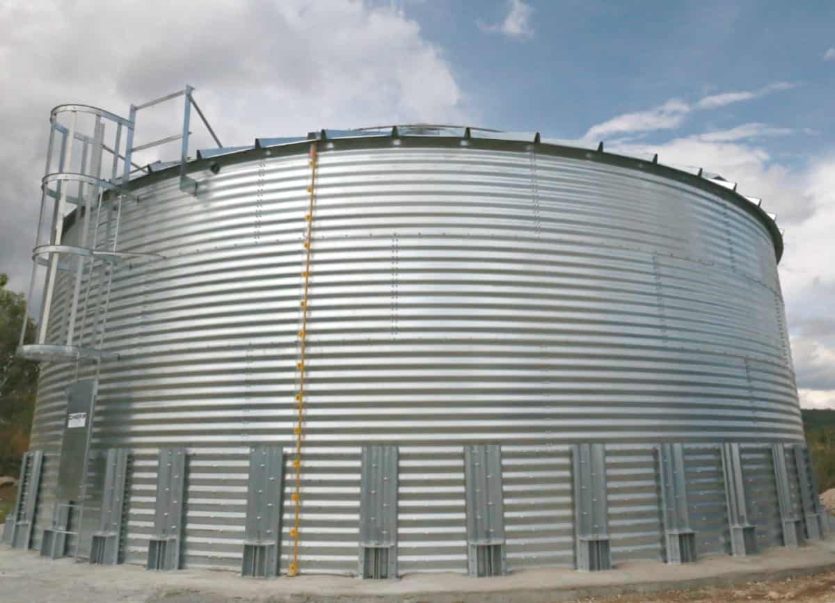 SteelCore SCT‑6107‑496K Gallon Water Storage Tank SteelCore SCT‑6107‑496K Gallon Water Storage Tank